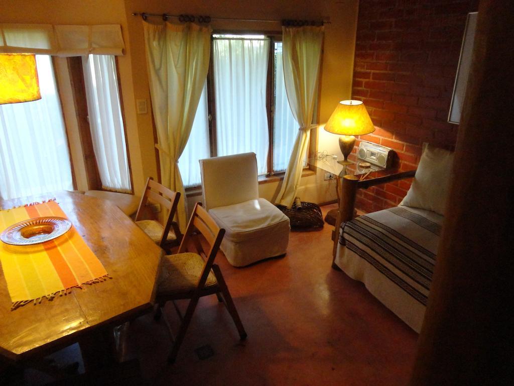 Cabanas Spa Bungalows Huarranchi Pucón Oda fotoğraf